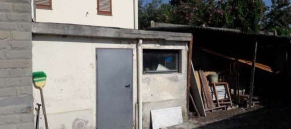 6 bedrooms Apartment in Lastra a Signa, Italy No. 320861 2