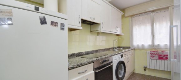 Apartamento de 4 dormitorios en Zaragoza, Spain No. 61528 8