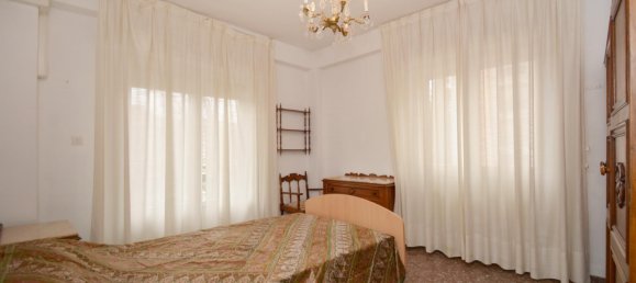Apartamento de 4 dormitorios en Zaragoza, Spain No. 61528 18