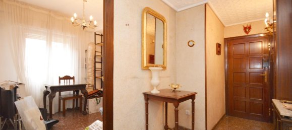 Apartamento de 4 dormitorios en Zaragoza, Spain No. 61528 31