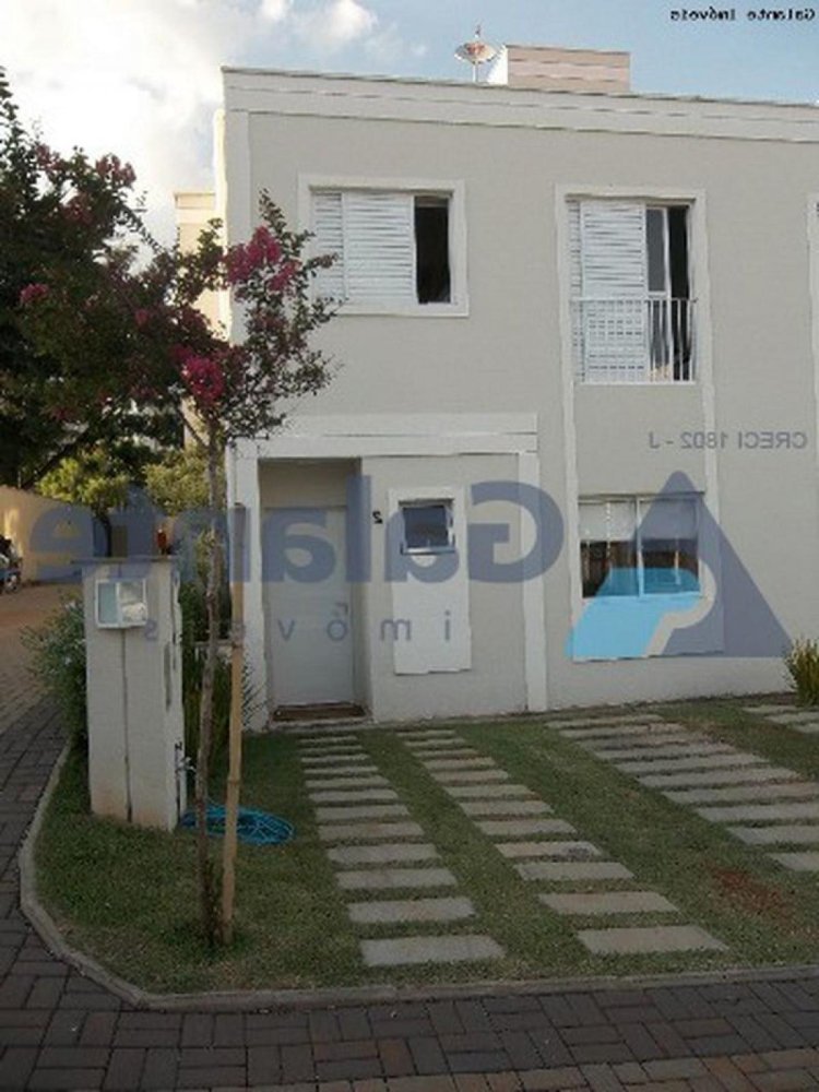 Casa de 3 dormitorios en Sao Paulo, Brazil No. 557414