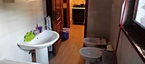 3 bedrooms Apartment in Vigevano, Italy No. 361400 4