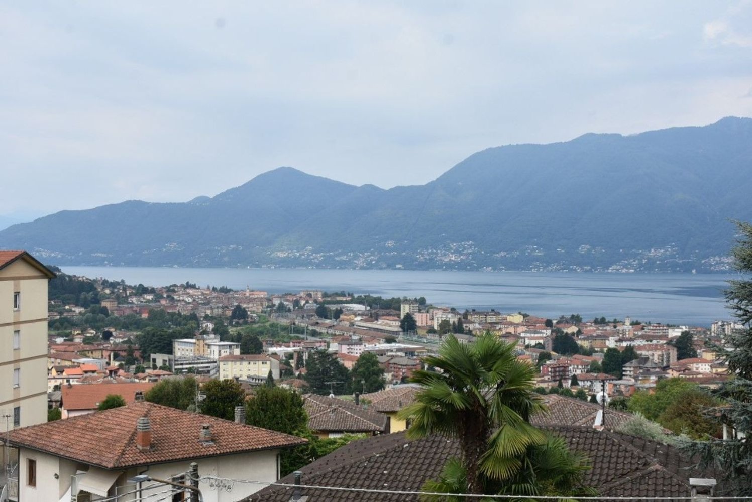 3غرفة فيلا في Luino, Italy رقم 334223