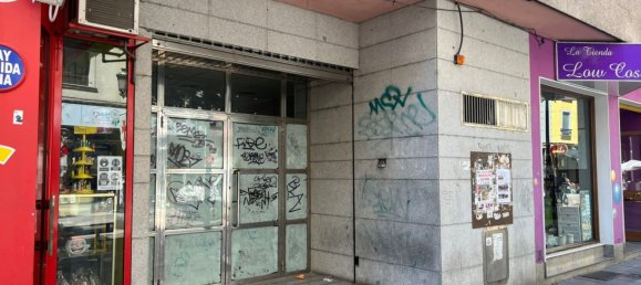 Gewerbliche Immobilie in Leon, Spain 300m², Nr. 81754 2