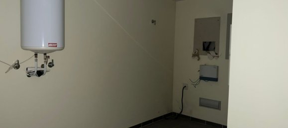 Gewerbliche Immobilie in Leon, Spain 300m², Nr. 81754 15