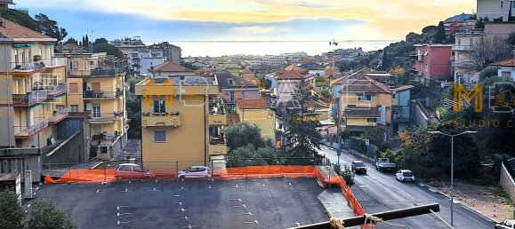 4 rooms Apartment in Alassio, Italy No. 32933 44