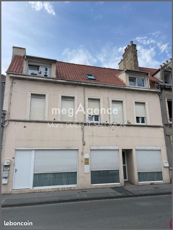200m² Office in Boulogne-sur-Mer, France No. 57218