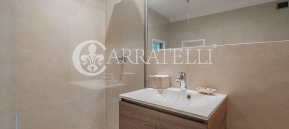 Apartamento de 14 habitaciónes en Florence, Italy No. 286741 46