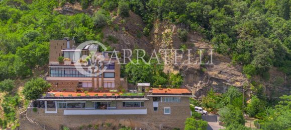 Apartamento de 14 habitaciónes en Florence, Italy No. 286741 14