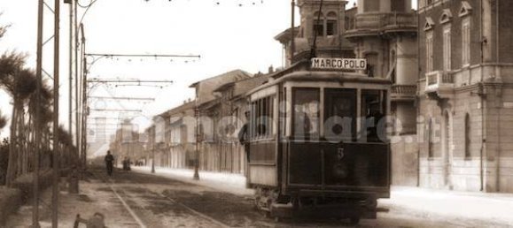 Квартира с 3 спальнями в Виареджо, Италия № 40643 15