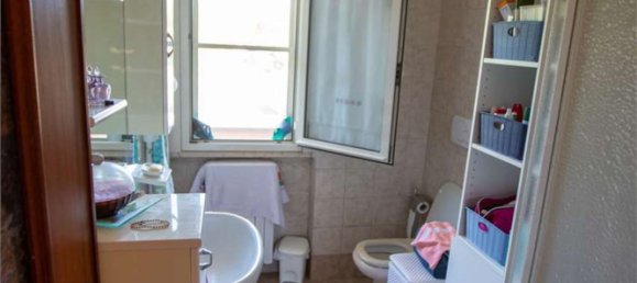 4 rooms Apartment in Capalbio, Italy No. 300108 7