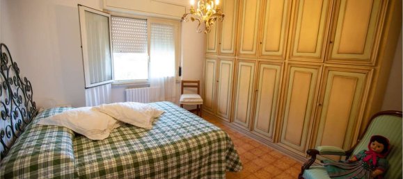 4 rooms Apartment in Capalbio, Italy No. 300108 9