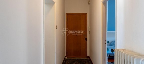 3 rooms Apartment in Ferrara, Italy No. 93038 6