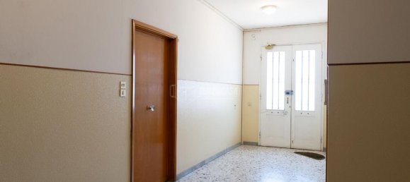 3 rooms Apartment in Ferrara, Italy No. 93038 14