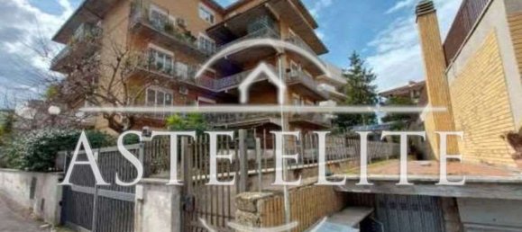 Apartamento de 6 habitaciónes en Rome, Italy No. 204591 4