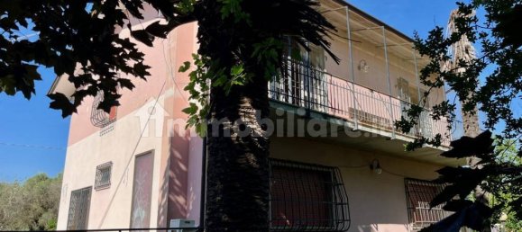 4 Schlafzimmer Villa in Sarzana, Italy, Nr. 330448 9
