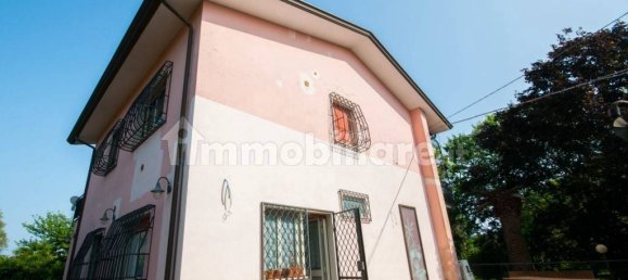 4 Schlafzimmer Villa in Sarzana, Italy, Nr. 330448 2