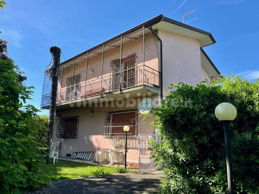 4 Schlafzimmer Villa in Sarzana, Italy, Nr. 330448