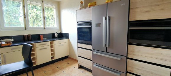 3 bedrooms House in Crepy-en-Valois, France No. 94071 3