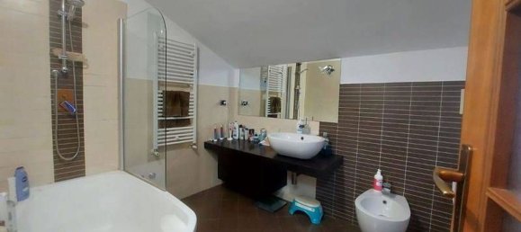 3 rooms Apartment in Mercogliano, Italy No. 128457 11