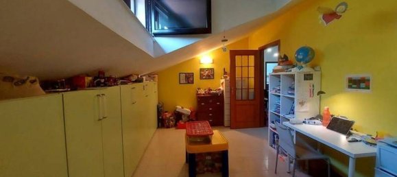3 rooms Apartment in Mercogliano, Italy No. 128457 15