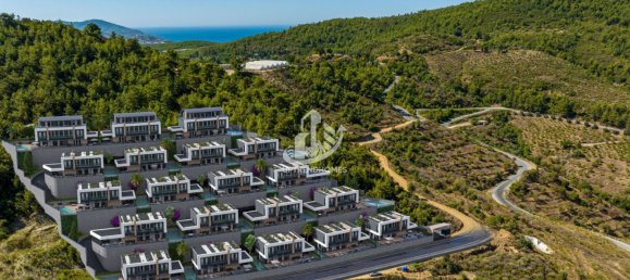 Villa 4+1 in Kargicak, Turkey No. 10594 9