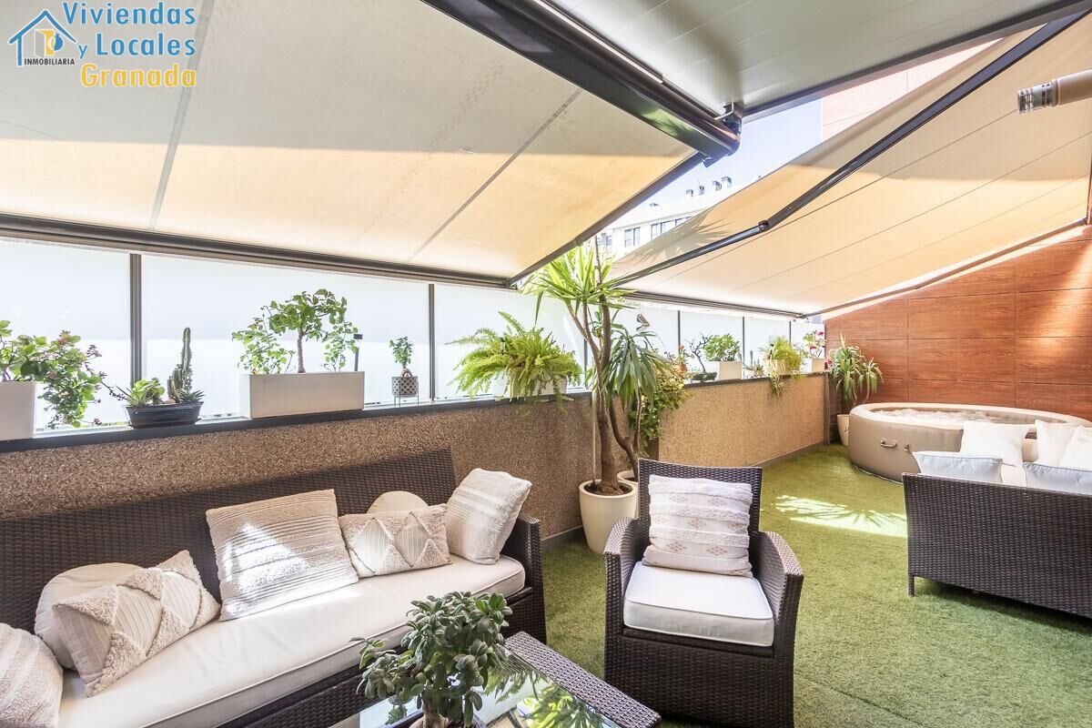 2 bedrooms Apartment in Granada, Spain No. 23303