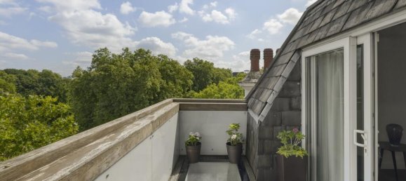 4 bedrooms Apartment in London, United Kingdom No. 13130 16