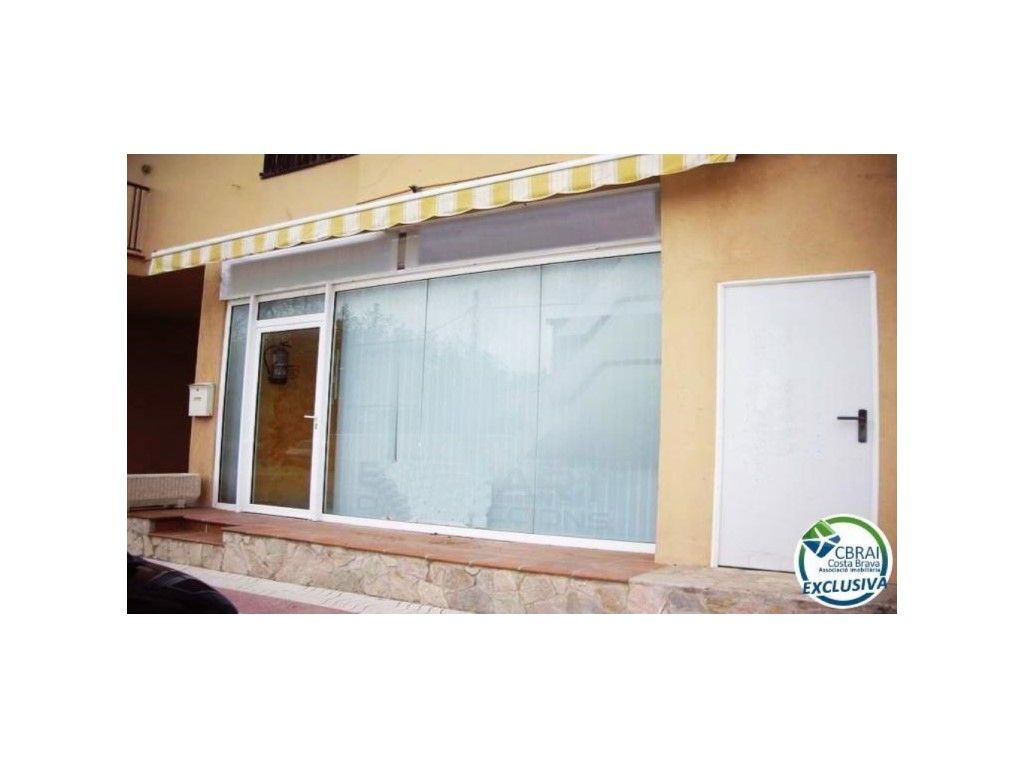 Propriété commerciale à Empuriabrava, Spain 65m² No. 198977