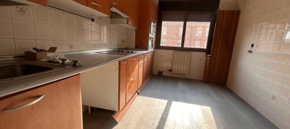 3 Schlafzimmer Wohnung in Gijon, Spain, Nr. 169891 14