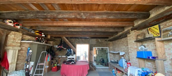 20 rooms House in Settimo Torinese, Italy No. 212142 19