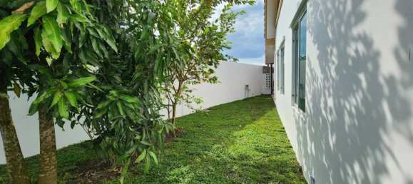 2 bedrooms Cafe / restaurant in Phuket, Thailand No. 7812 9