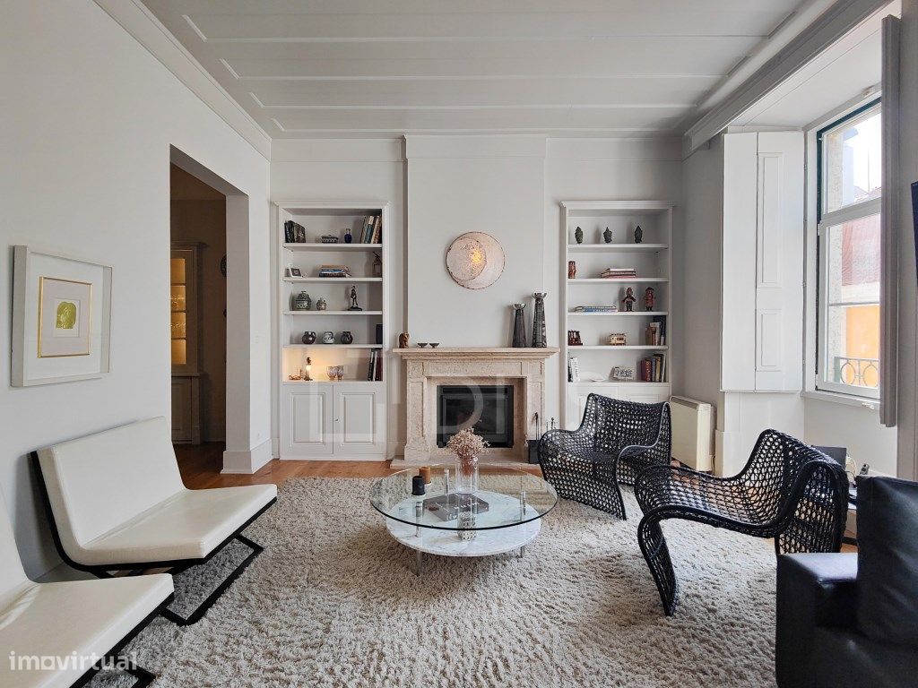 4 bedrooms Apartment in Lisbon, Portugal No. 265952