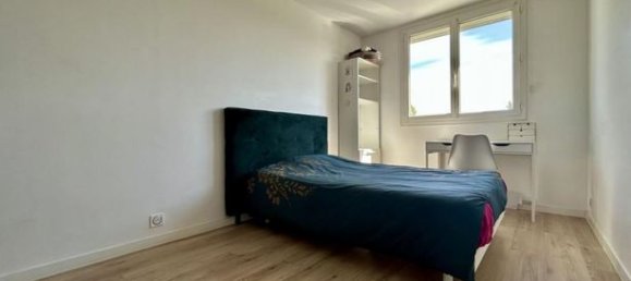 3 bedrooms Apartment in Val-d'Oise, France No. 362128 9