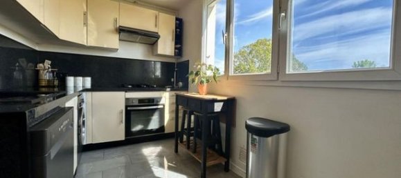 3 bedrooms Apartment in Val-d'Oise, France No. 362128 4