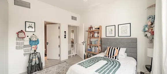 4 Schlafzimmer Villa in Meadows, UAE, Nr. 108298 14