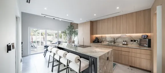 4 Schlafzimmer Villa in Meadows, UAE, Nr. 108298 6