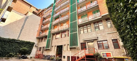 1 bedroom Apartment in Milan, Italy No. 348606 17