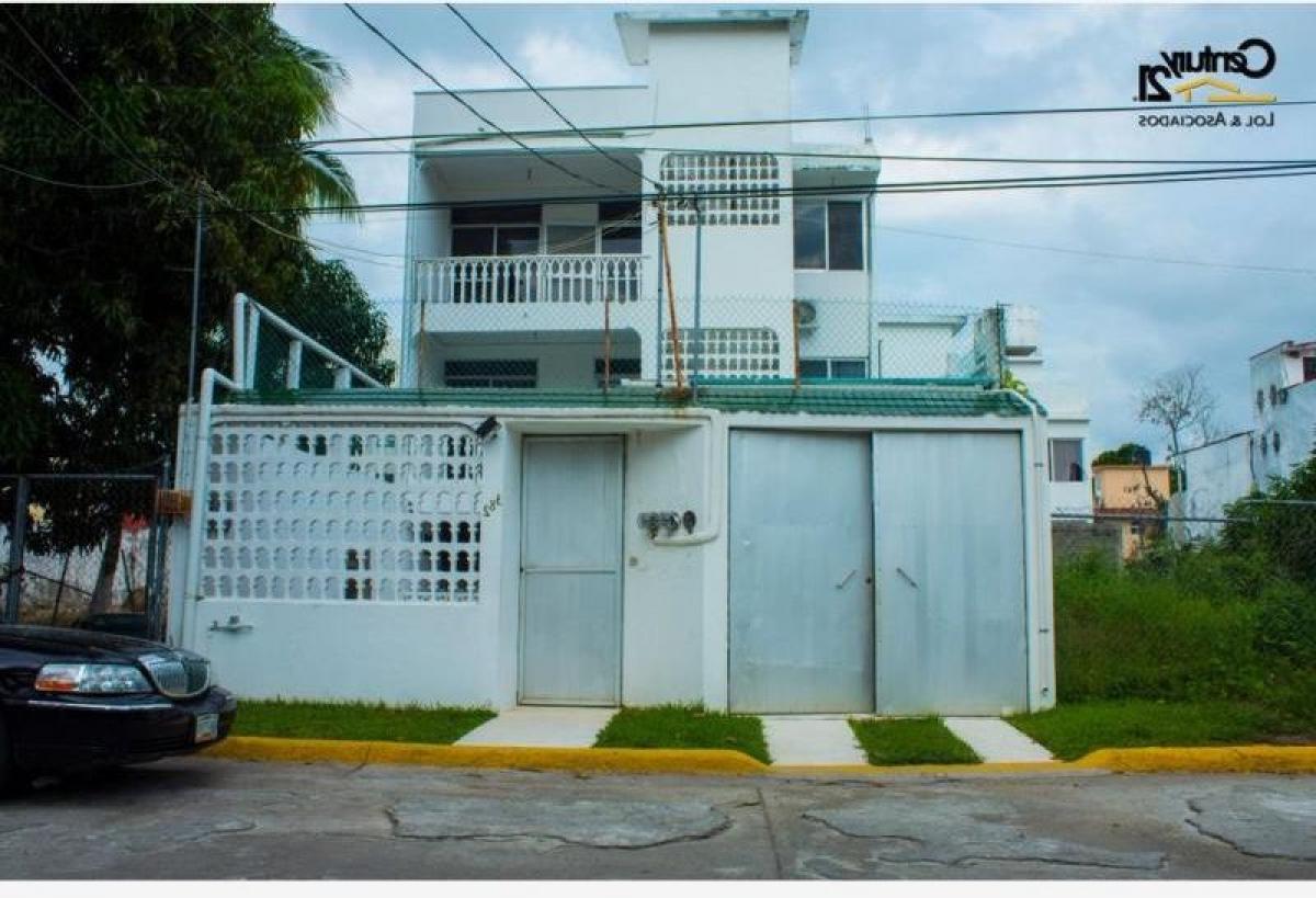 Дом с 6 спальнями в Герреро, Мексика № 155482