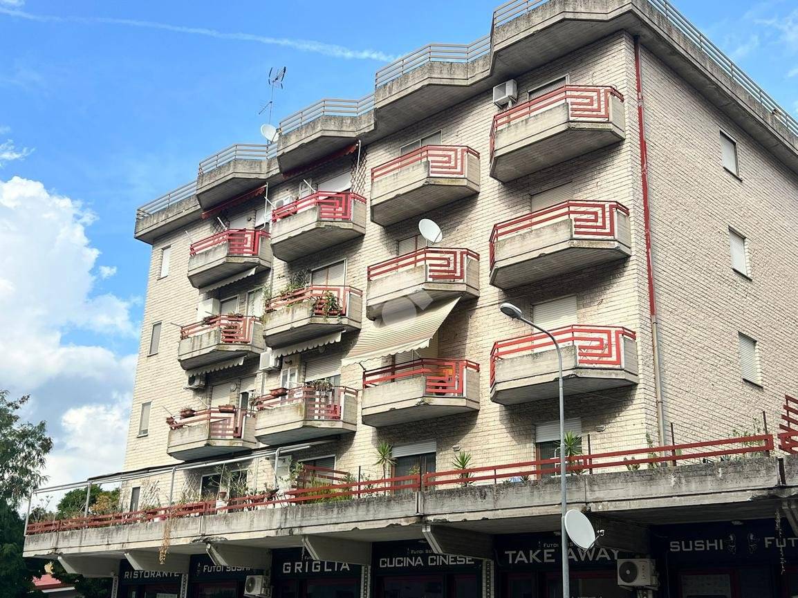 3 Schlafzimmer Wohnung in Cassino, Italy, Nr. 331097