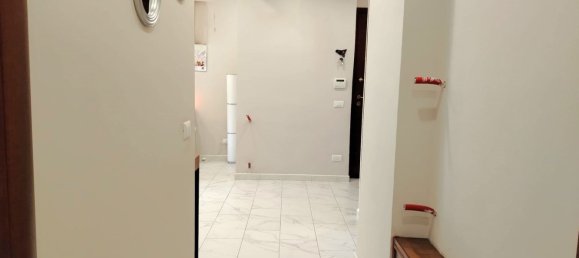 5 rooms Apartment in Palermo, Italy No. 46090 9