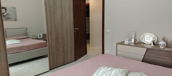 5 rooms Apartment in Palermo, Italy No. 46090 12