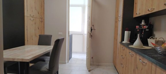 5 rooms Apartment in Palermo, Italy No. 46090 5
