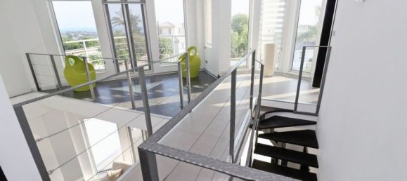 4 bedrooms Villa in Sea Caves, Cyprus No. 23055 16