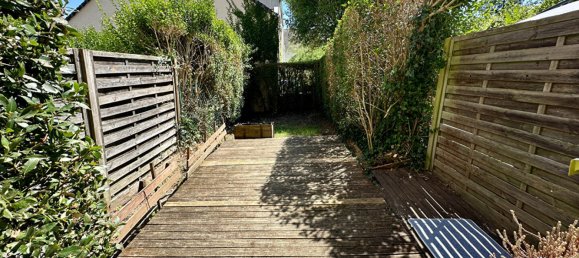 3 bedrooms House in Tours, France No. 272168 2