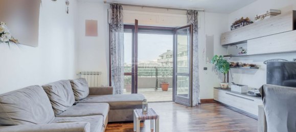 2-salle Appartement à Fiumicino, Italy No. 46734 16