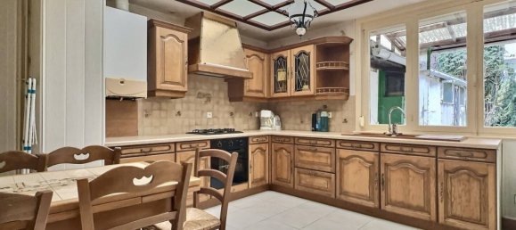 2 bedrooms House in Wattrelos, France No. 157753 3