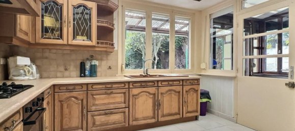 2 bedrooms House in Wattrelos, France No. 157753 4