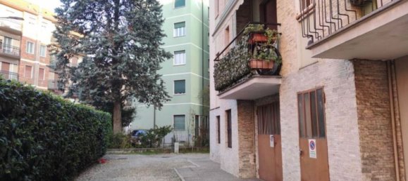 2 rooms Apartment in Cormano, Italy No. 33900 3