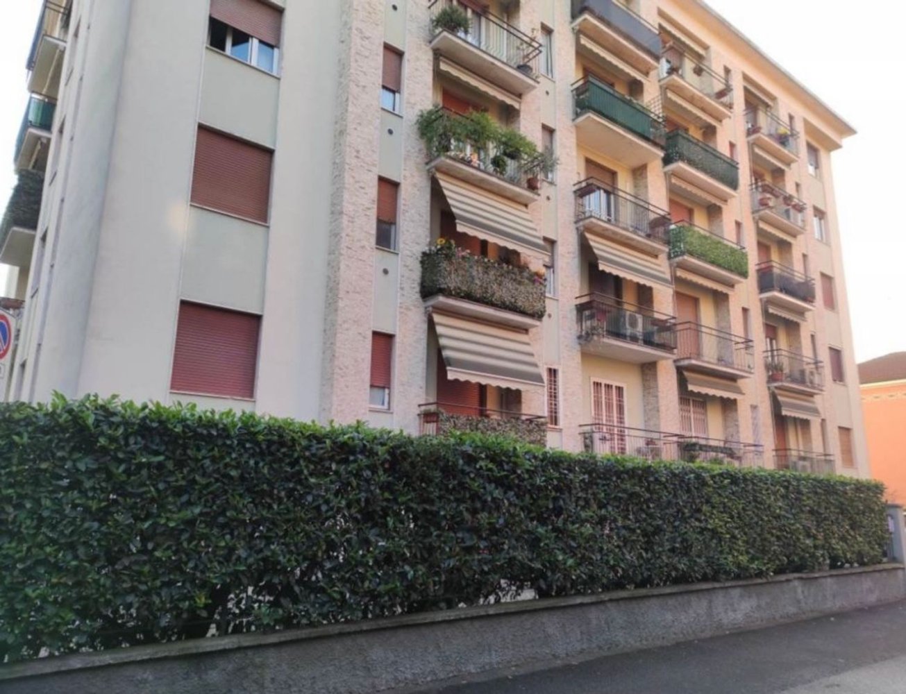 2 rooms Apartment in Cormano, Italy No. 33900